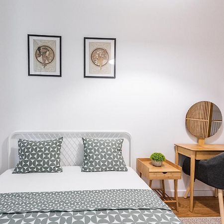 Vertigo One Bedroom Apartment-Free Private Parking 노비사드 외부 사진