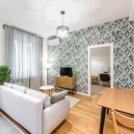 Vertigo One Bedroom Apartment-Free Private Parking 노비사드 외부 사진