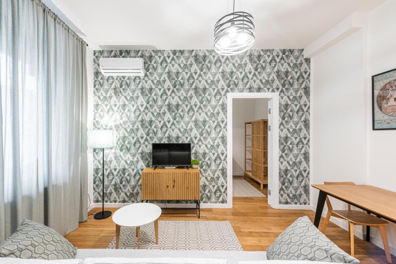 Vertigo One Bedroom Apartment-Free Private Parking 노비사드 외부 사진