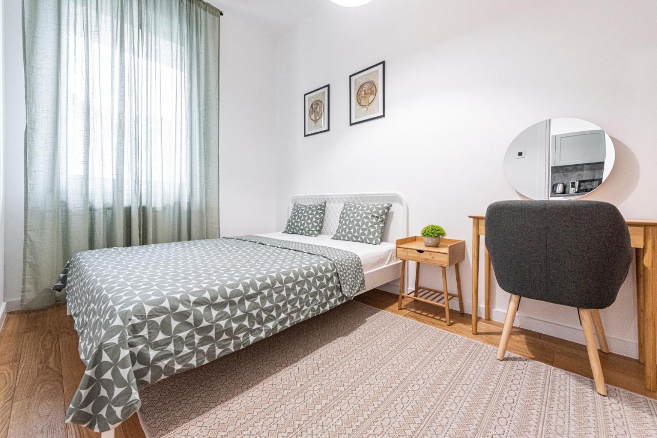 Vertigo One Bedroom Apartment-Free Private Parking 노비사드 외부 사진